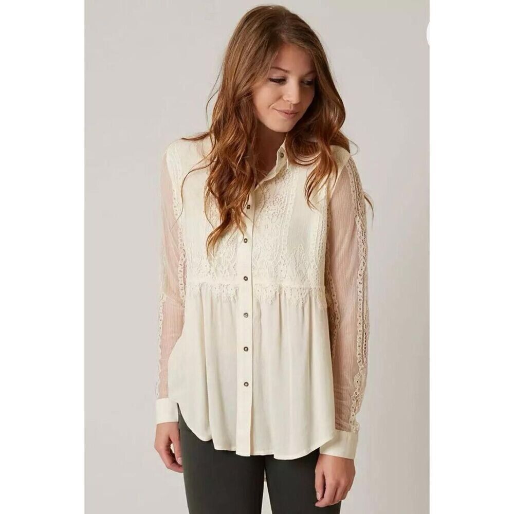 Coco & Jaimeson Women’s L Lace High Low Button Down Shirt Ivory Long Sleeve